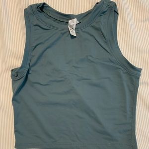 Paragon Columbia Crop Top